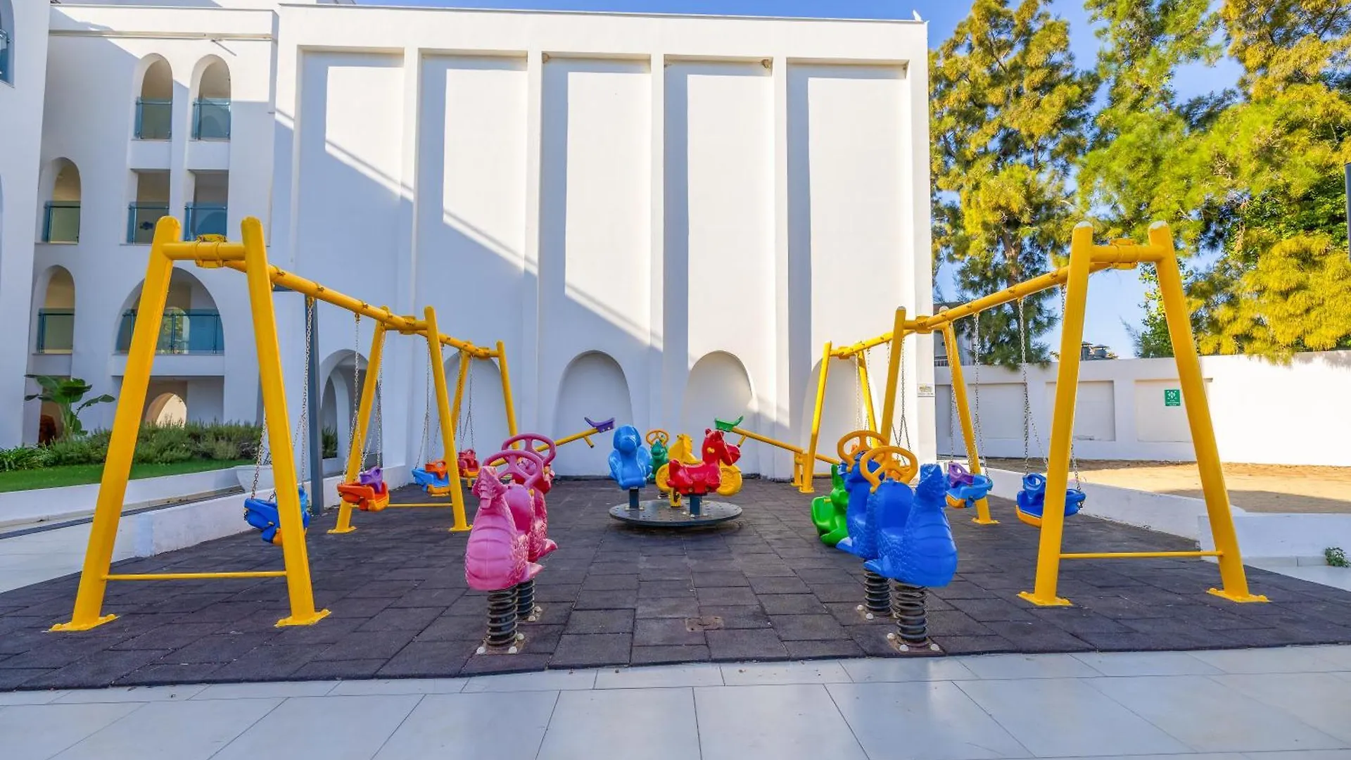 Infinity By Yelken Aquapark&Resorts קוסדסי מלון