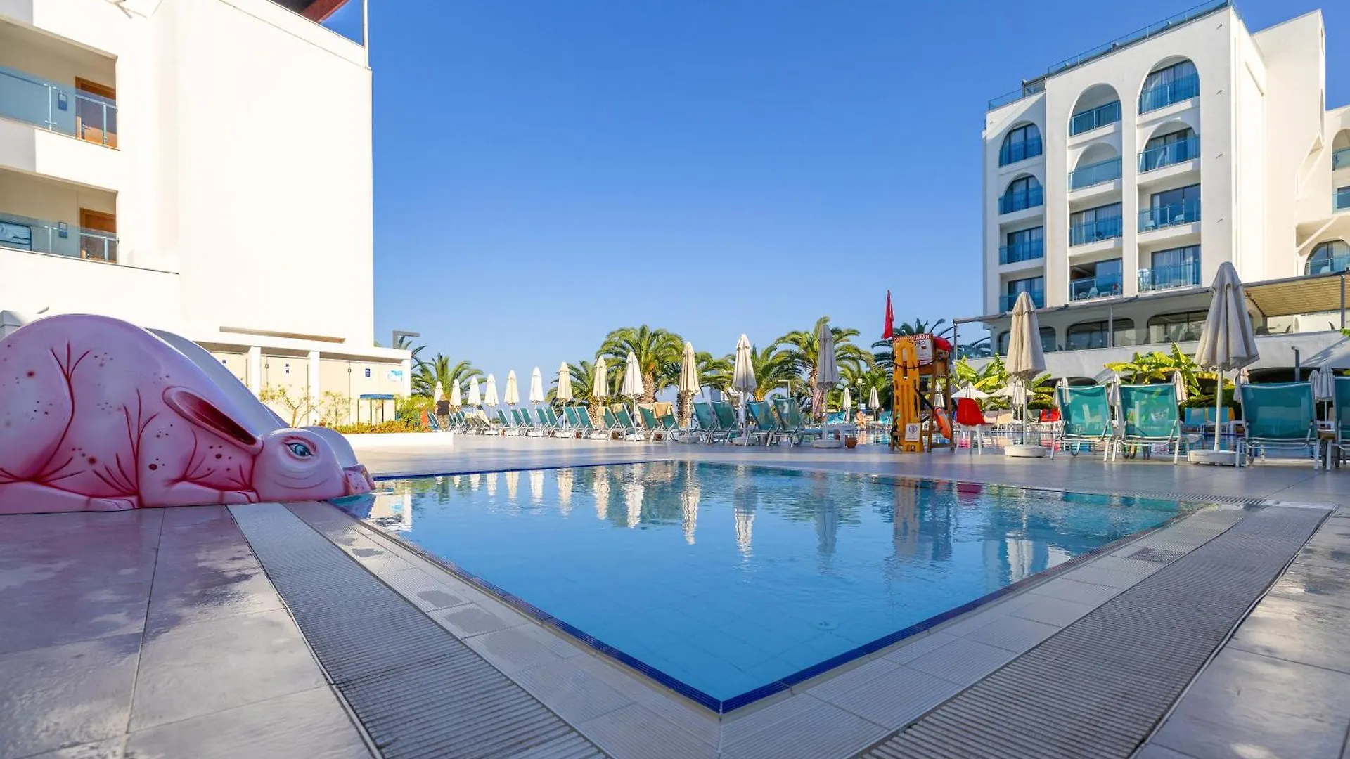 Infinity By Yelken Aquapark&Resorts קוסדסי מלון