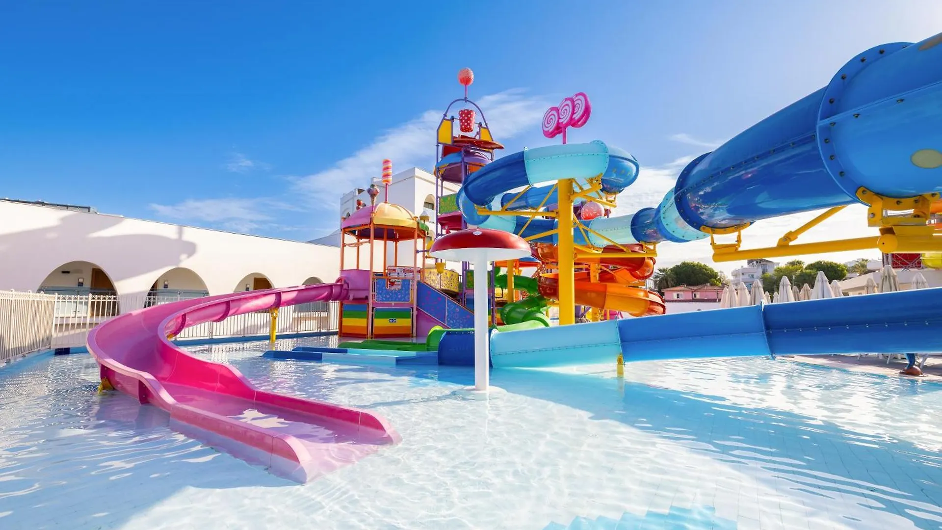 Hotel Infinity By Yelken Aquapark&Resorts Kusadası