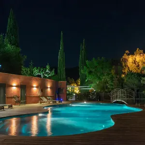 https://hostellerie-des-gorges-de-pennafort.fr-provencehotel.com