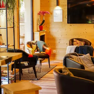 https://hotel-le-faranchin.fr-provencehotel.com